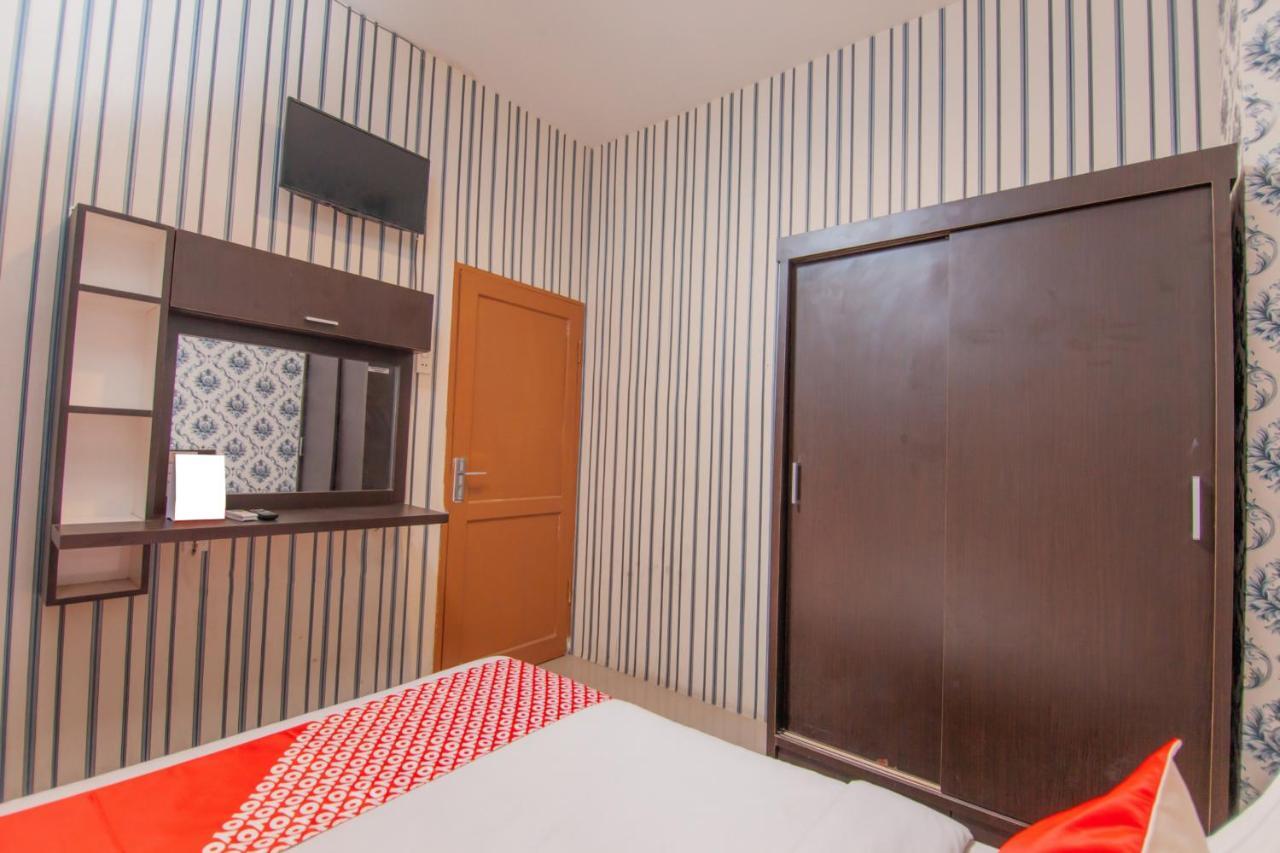 Oyo 2310 Residence 68 Pematangsiantar Kültér fotó