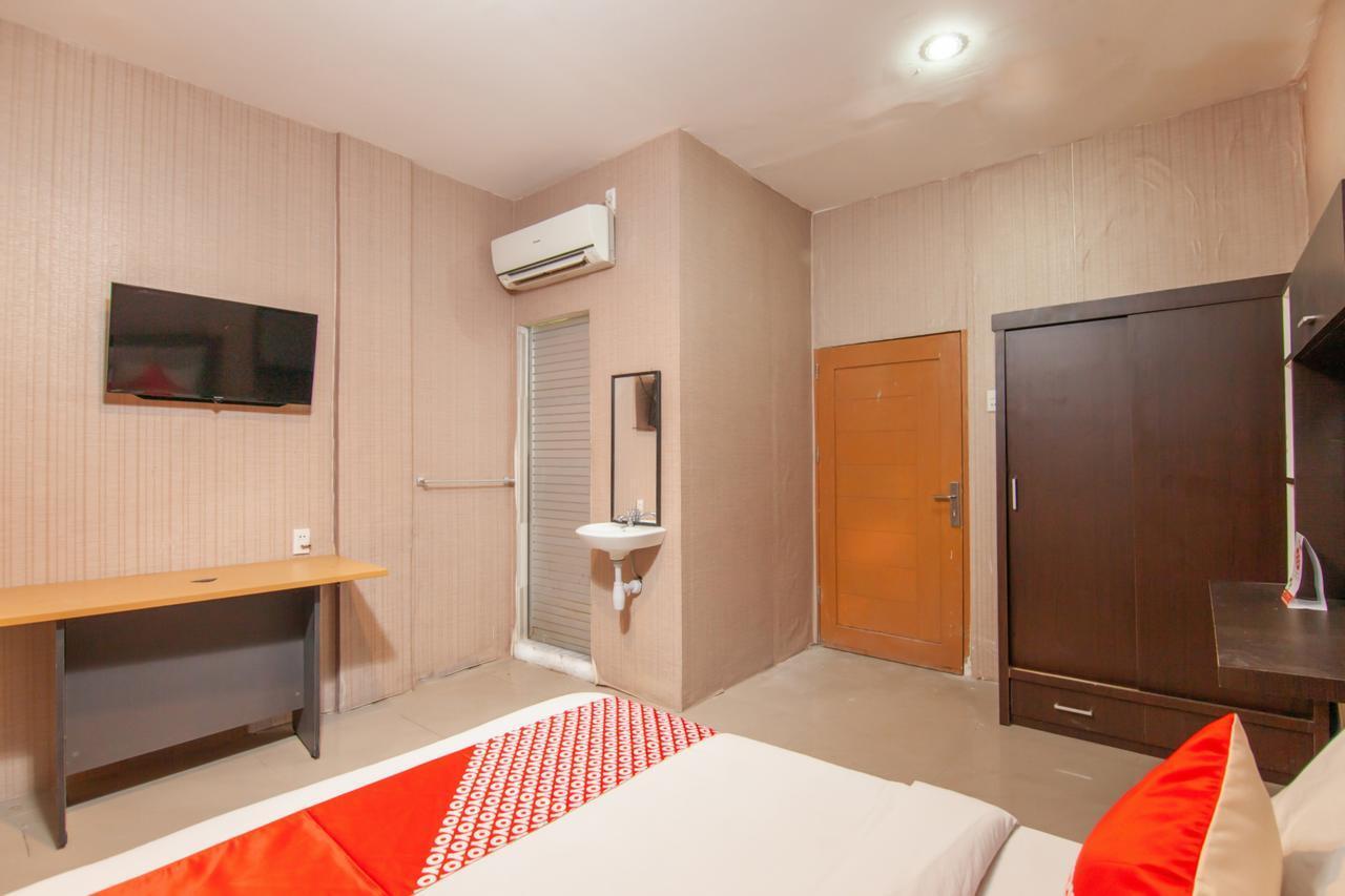 Oyo 2310 Residence 68 Pematangsiantar Kültér fotó
